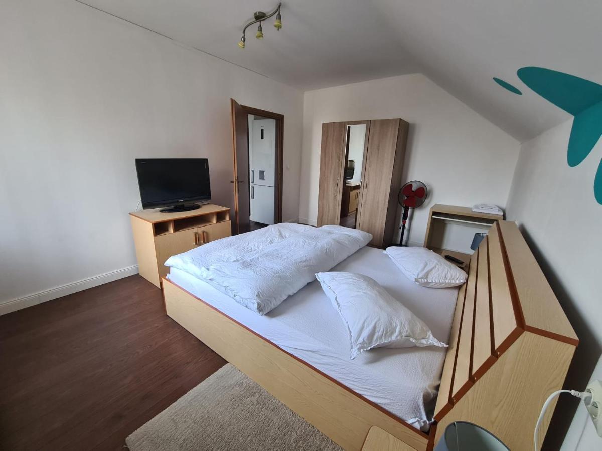 Nosen Apartment